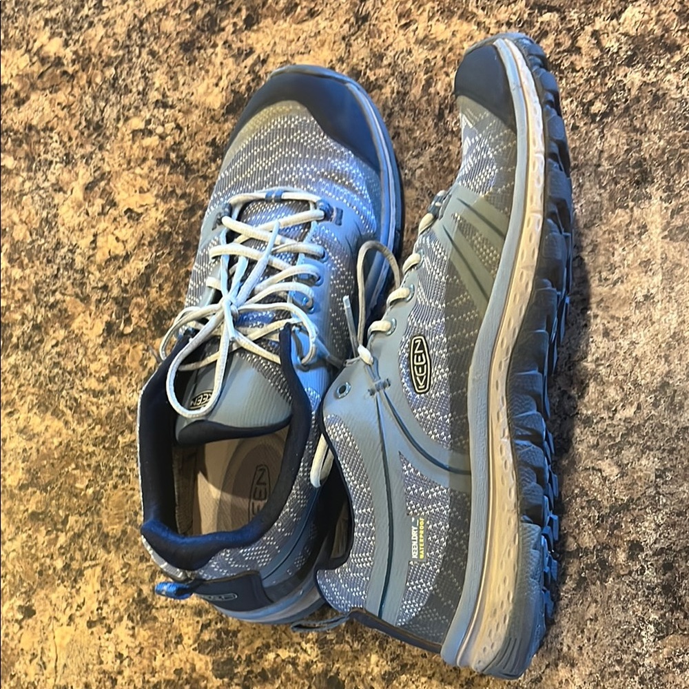 Keen Hiking Blue and Gray Shoes - Picture 4 of 5